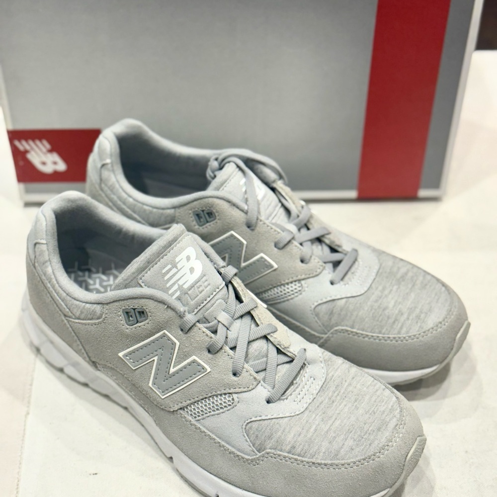 New Balance MVL530CB Men’s  Sneakers Color Light Gray Size 10